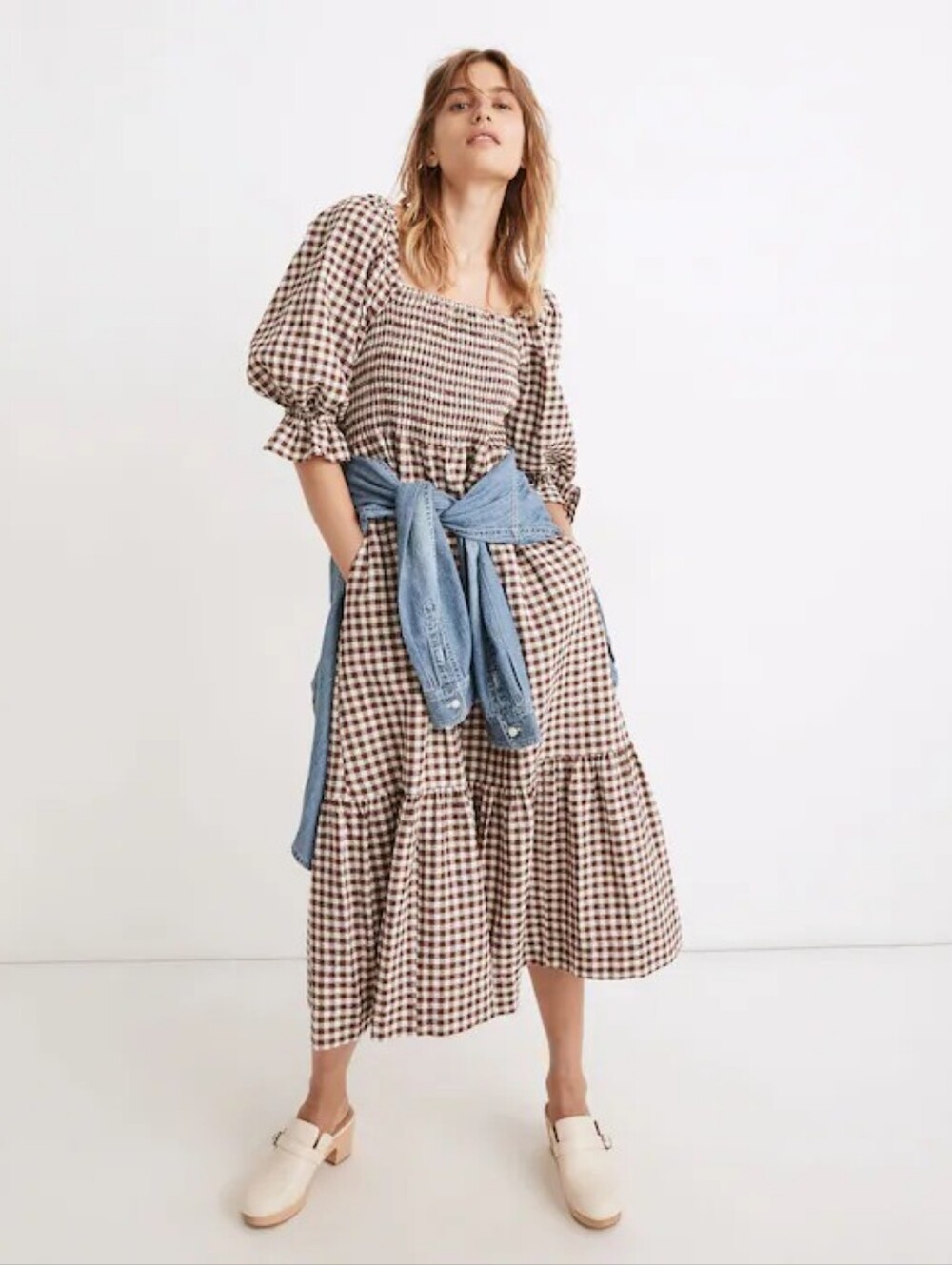 Madewell Lucie Elbow-Sleeve Smocked Cotton Midi Dress in Gingham In Rich Brown